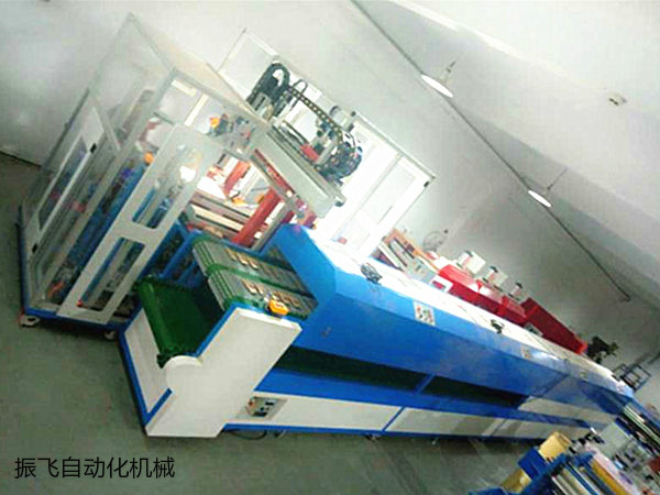 全自动压花机有什么特点吸引客户的呢？